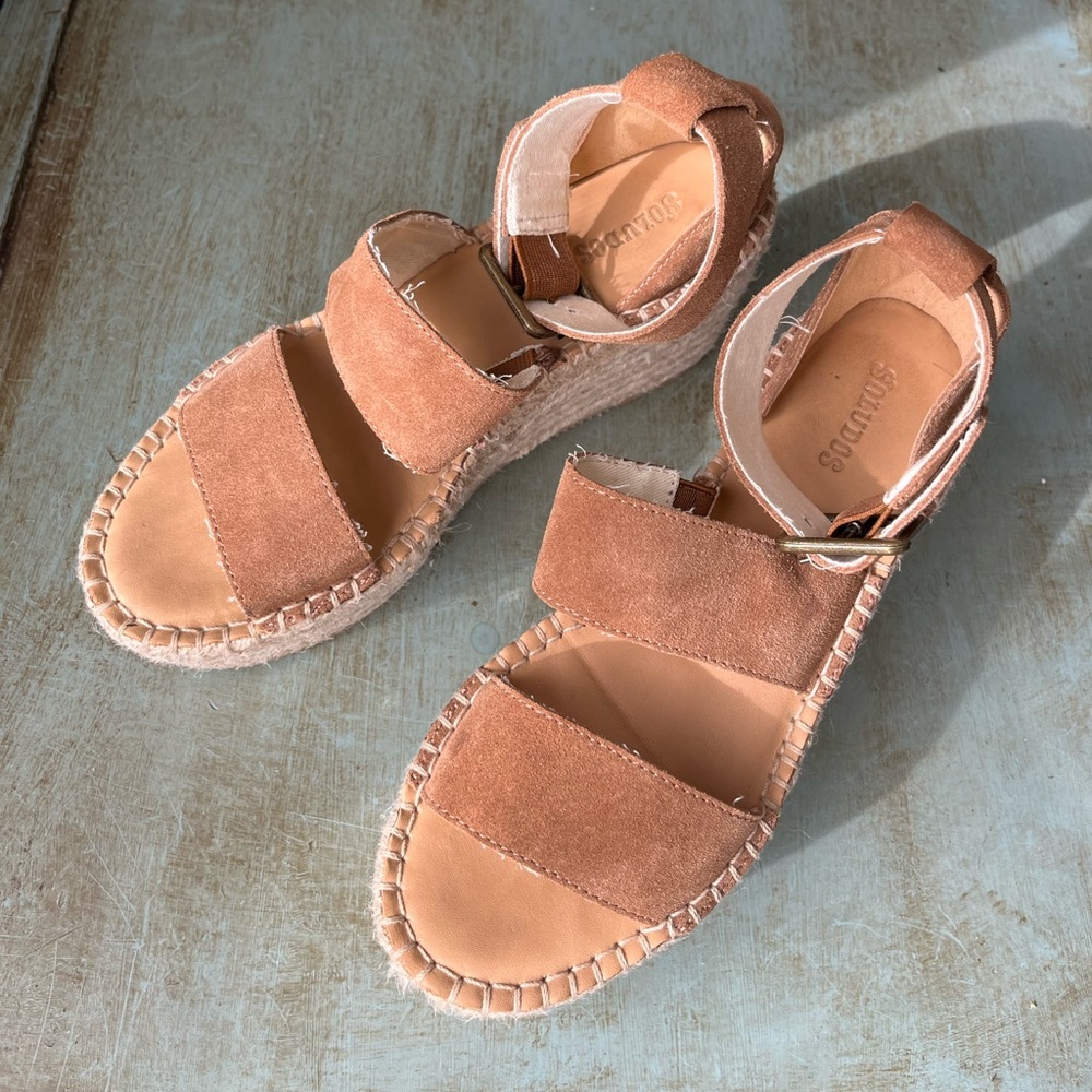 Cutest wedge/platforms!
